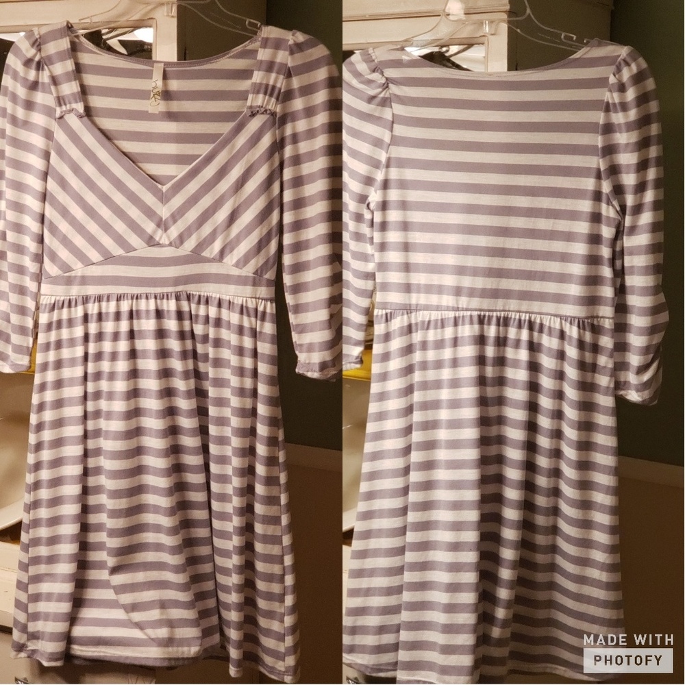worn once. Quarter sleeve dress.